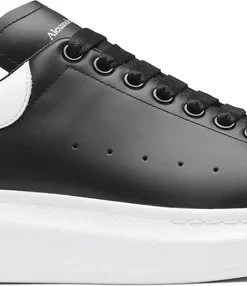 Alexander McQueen "Black White"