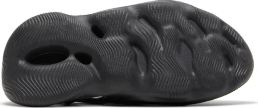 Yeezy Foam Runner "Onyx" - Image 3
