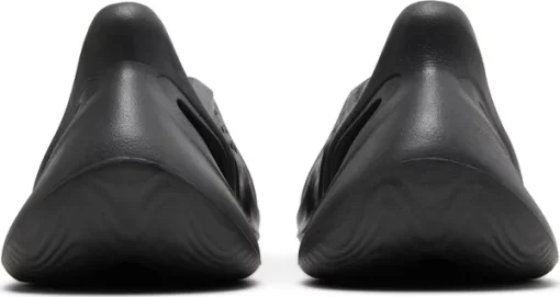 Yeezy Foam Runner "Onyx" - Image 4