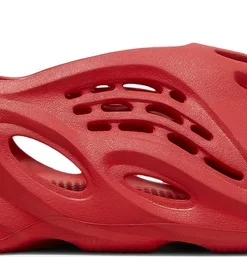 Yeezy Foam Runner "Vermillion"