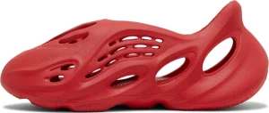Yeezy Foam Runner "Vermillion" - Image 2