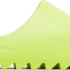 Yeezy Slide "Glow Green"